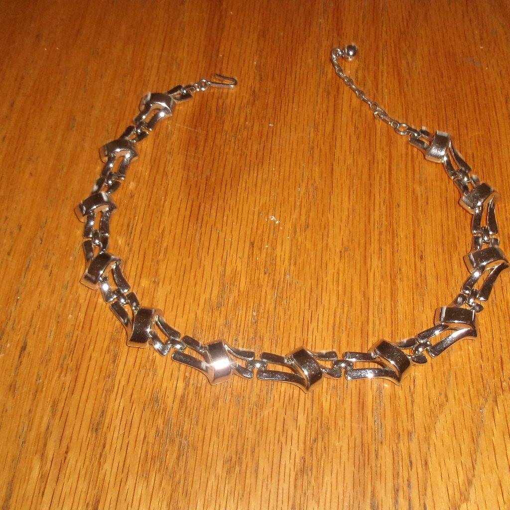 Necklace Choker Silver Tone Chain